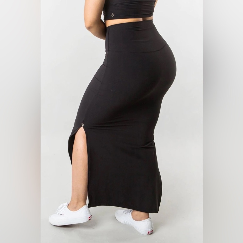 Buffbunny Girl Boss Skirt Onyx
